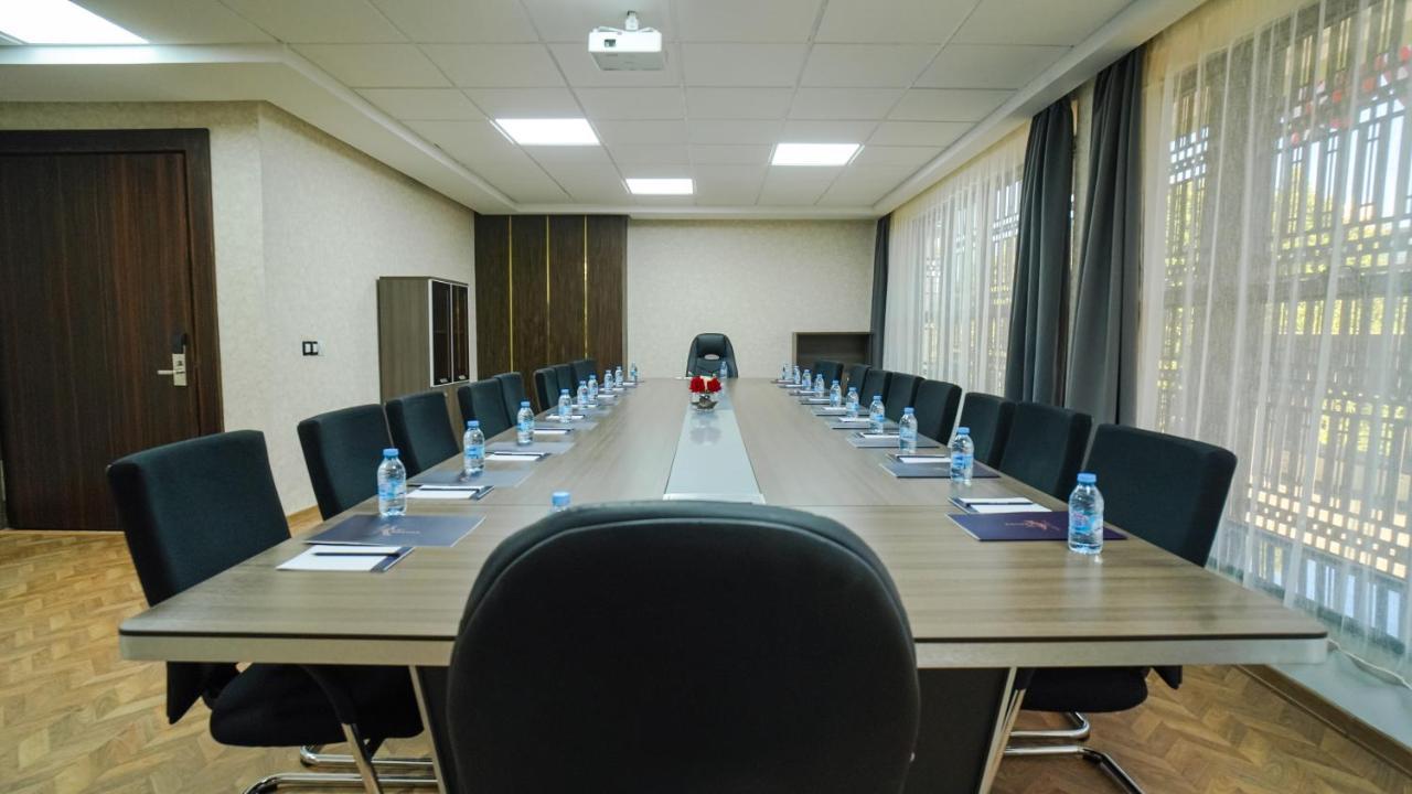 Razane Hotel Κενίτρα Εξωτερικό φωτογραφία