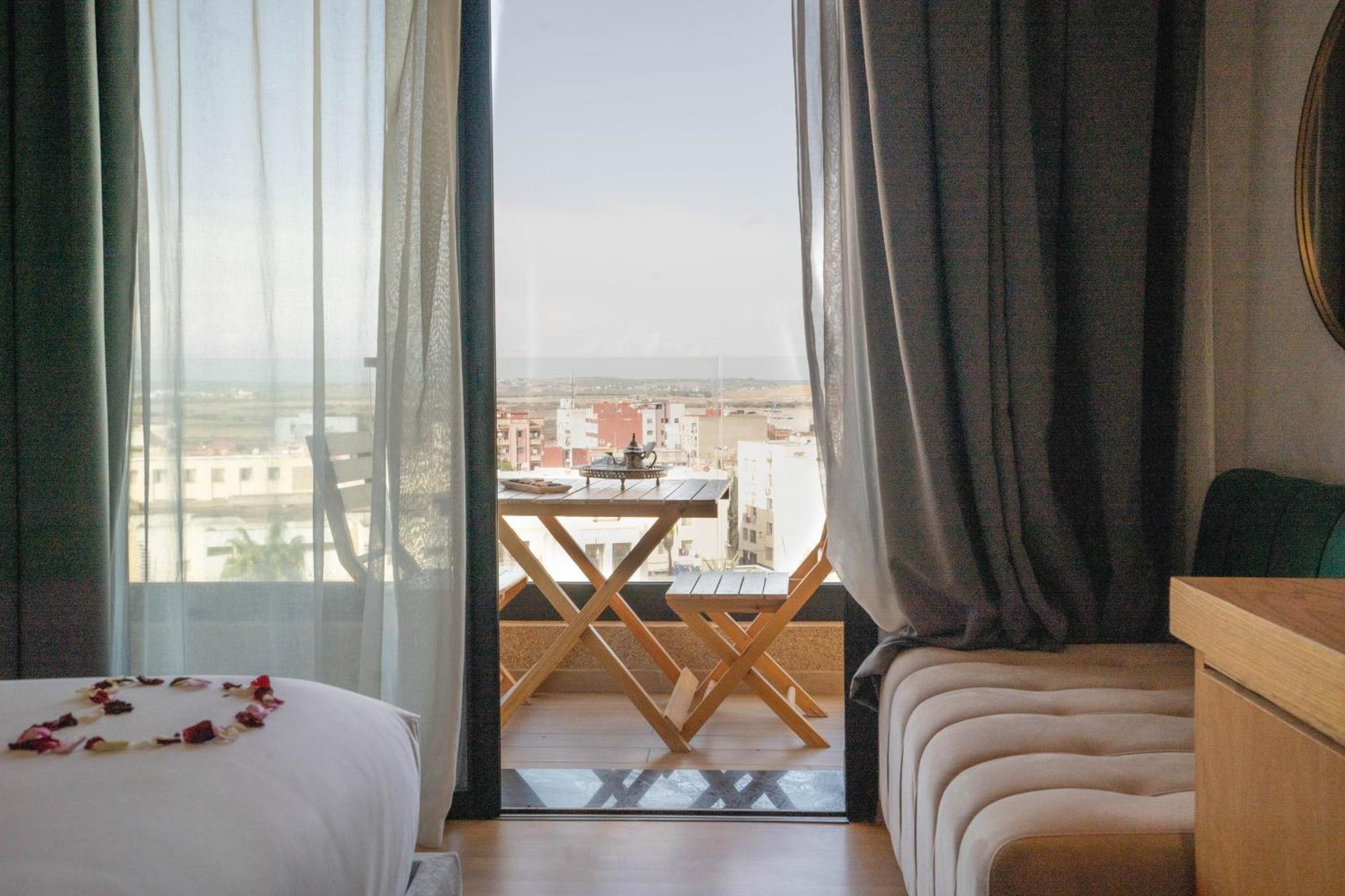 Razane Hotel Κενίτρα Εξωτερικό φωτογραφία