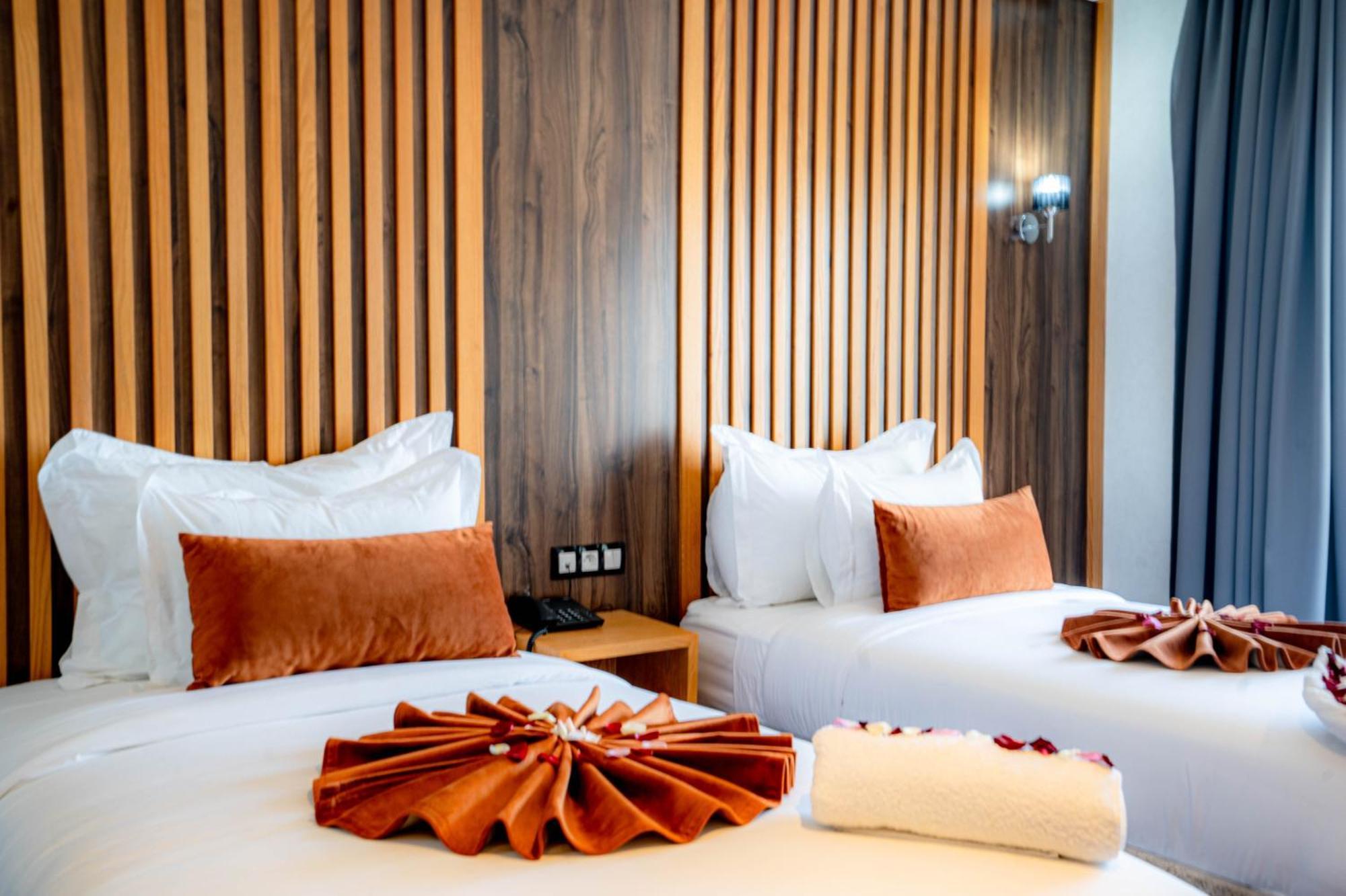 Razane Hotel Κενίτρα Εξωτερικό φωτογραφία