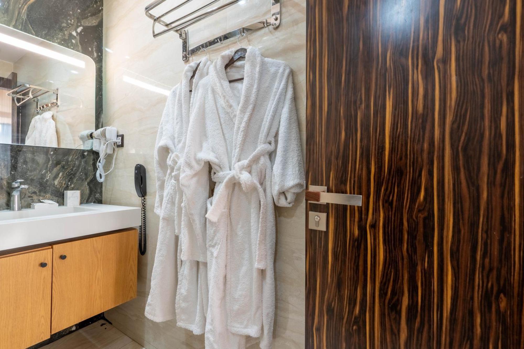 Razane Hotel Κενίτρα Εξωτερικό φωτογραφία